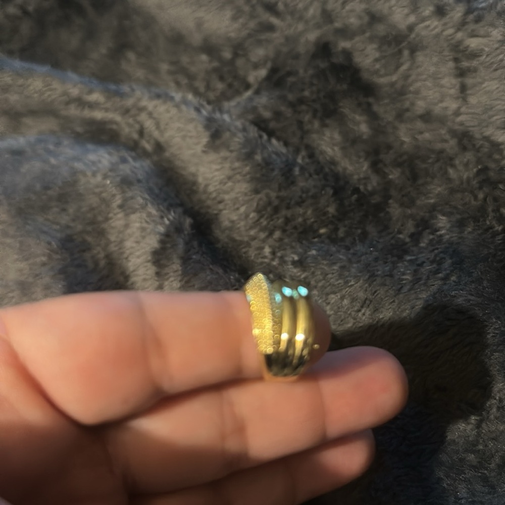Adjustable 
Gold - Picture 4 of 4